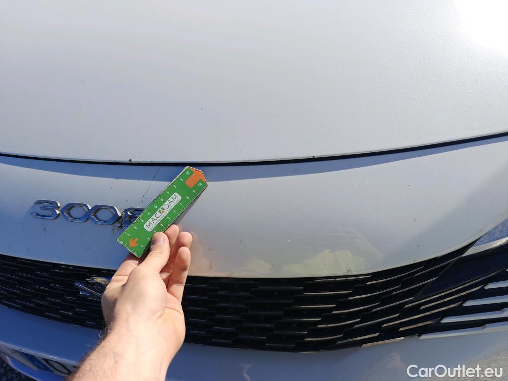  Peugeot  3008 PEUGEOT  / 2020 / 5P / todoterreno 1.2 PureTech 96KW S&S Active Pack EAT8 #12