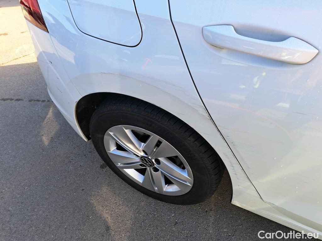  Volkswagen  Golf  VOLKSWAGEN / 2020 / 5P / berlina con portón 2.0 TDI 85kW (115CV) #4