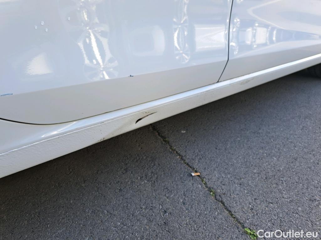  Volkswagen  Golf  VOLKSWAGEN / 2020 / 5P / berlina con portón 2.0 TDI 85kW (115CV) #7