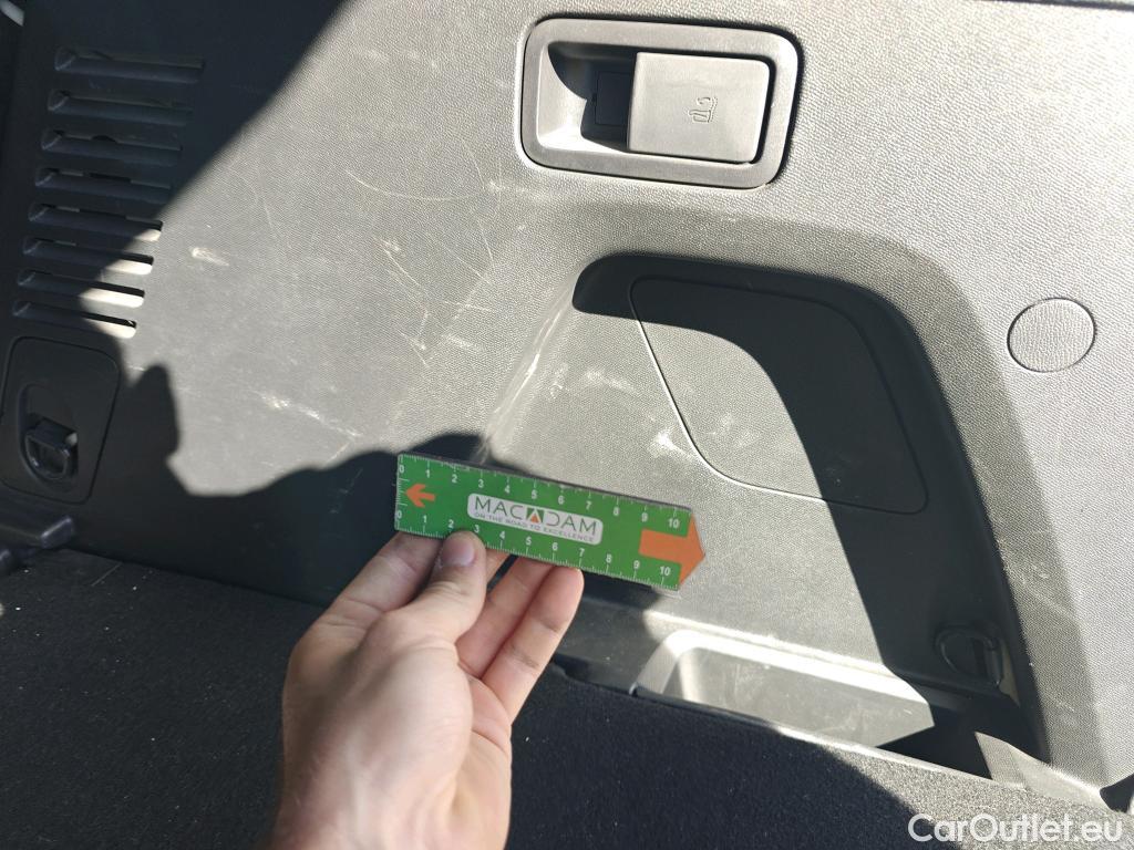  Peugeot  3008 PEUGEOT  / 2020 / 5P / todoterreno 1.2 PureTech 96KW S&S Active Pack EAT8 #39