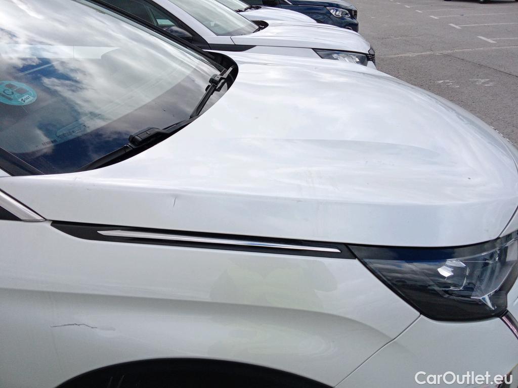  Peugeot  3008 PEUGEOT  / 2020 / 5P / todoterreno 1.2 PureTech 96KW S&S Active Pack EAT8 #11