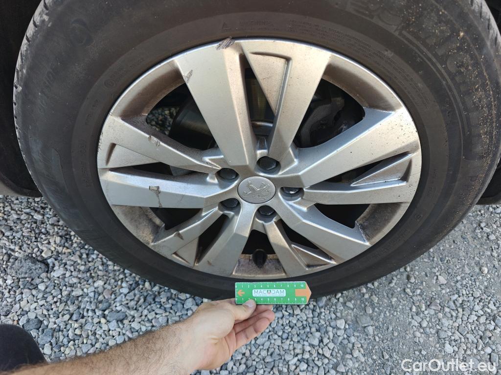  Peugeot  3008 PEUGEOT  / 2020 / 5P / todoterreno 1.2 PureTech 96KW S&S Active Pack EAT8 #1