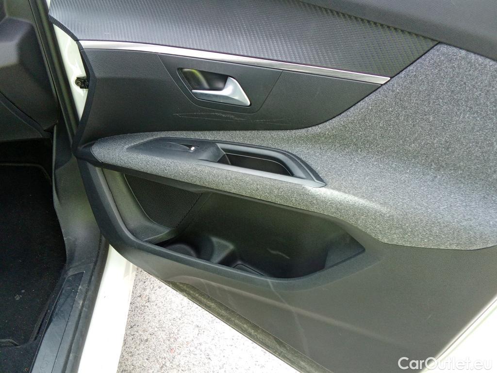  Peugeot  3008 PEUGEOT  / 2020 / 5P / todoterreno 1.2 PureTech 96KW S&S Active Pack EAT8 #26