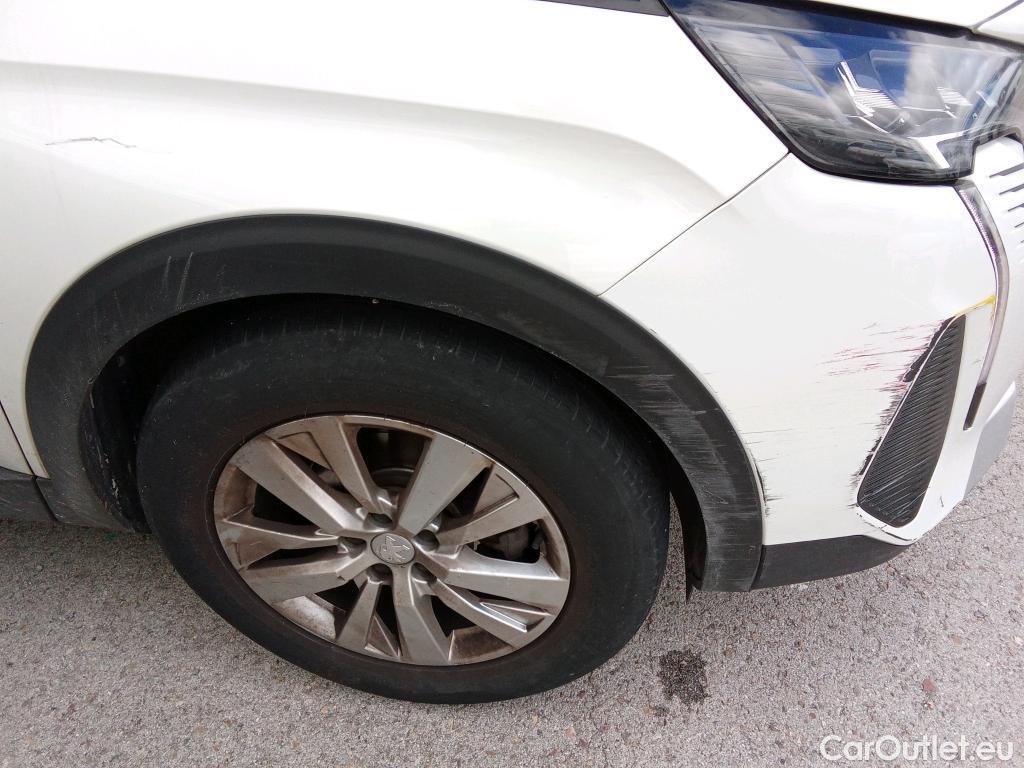  Peugeot  3008 PEUGEOT  / 2020 / 5P / todoterreno 1.2 PureTech 96KW S&S Active Pack EAT8 #42