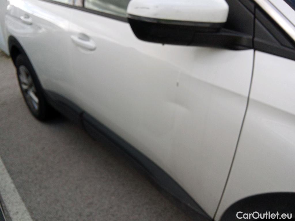  Peugeot  3008 PEUGEOT  / 2020 / 5P / todoterreno 1.2 PureTech 96KW S&S Active Pack EAT8 #3