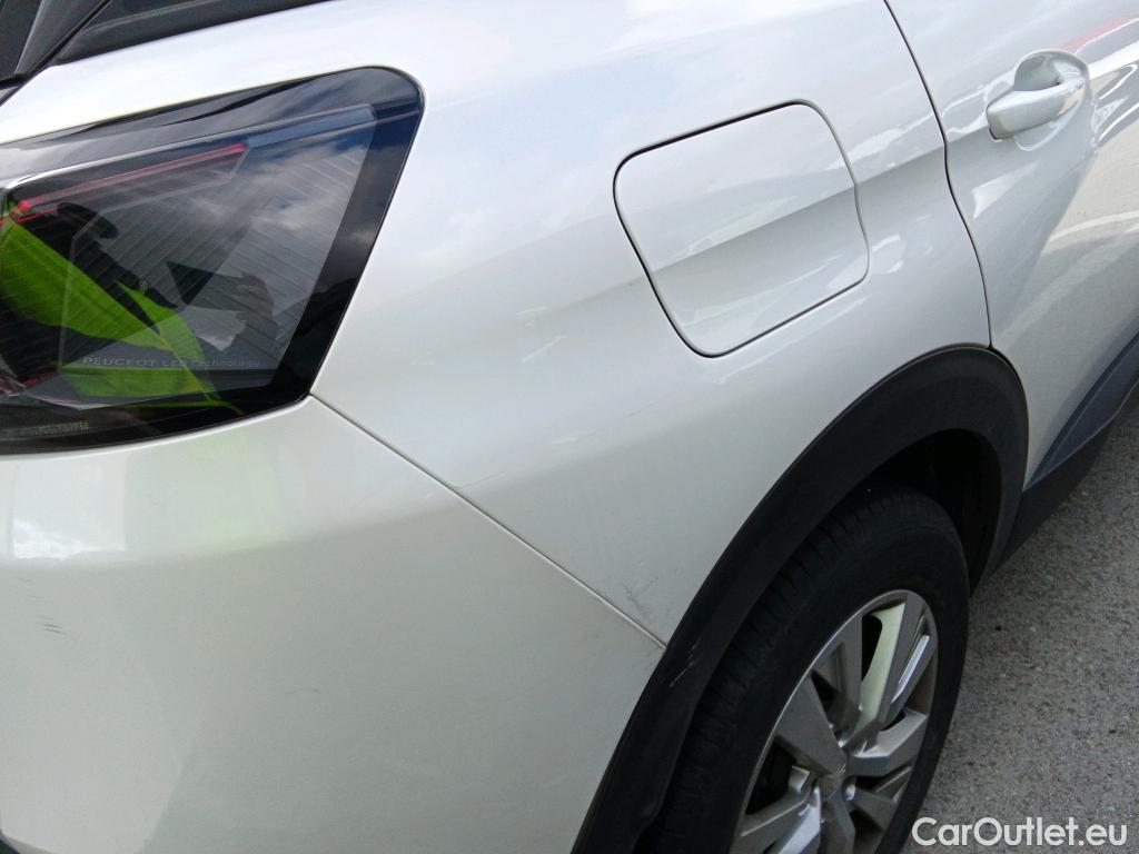  Peugeot  3008 PEUGEOT  / 2020 / 5P / todoterreno 1.2 PureTech 96KW S&S Active Pack EAT8 #7