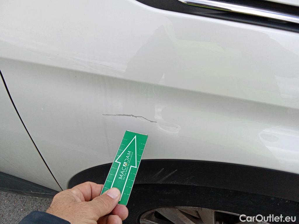  Peugeot  3008 PEUGEOT  / 2020 / 5P / todoterreno 1.2 PureTech 96KW S&S Active Pack EAT8 #10