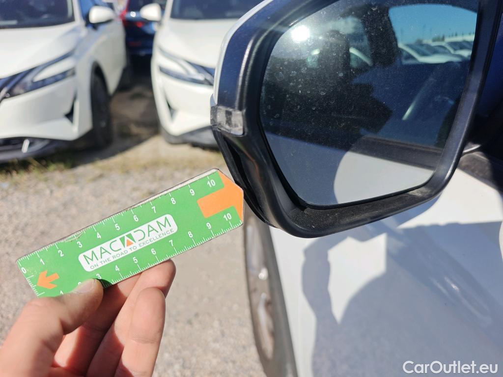  Peugeot  3008 PEUGEOT  / 2020 / 5P / todoterreno 1.2 PureTech 96KW S&S Active Pack EAT8 #9