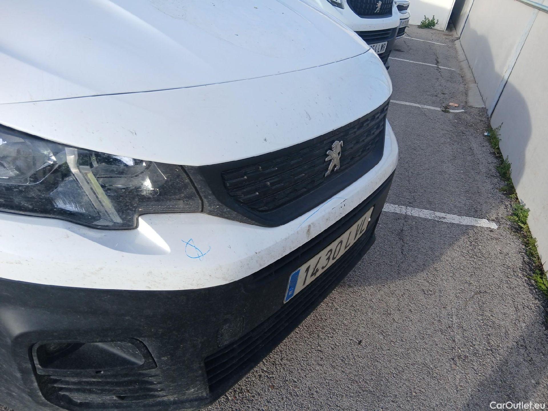  Peugeot  Partner PEUGEOT  / 2018 / 4P / furgón derivado de turismo Premium Standard 600kg BlueHDi 73kW (AC) #13