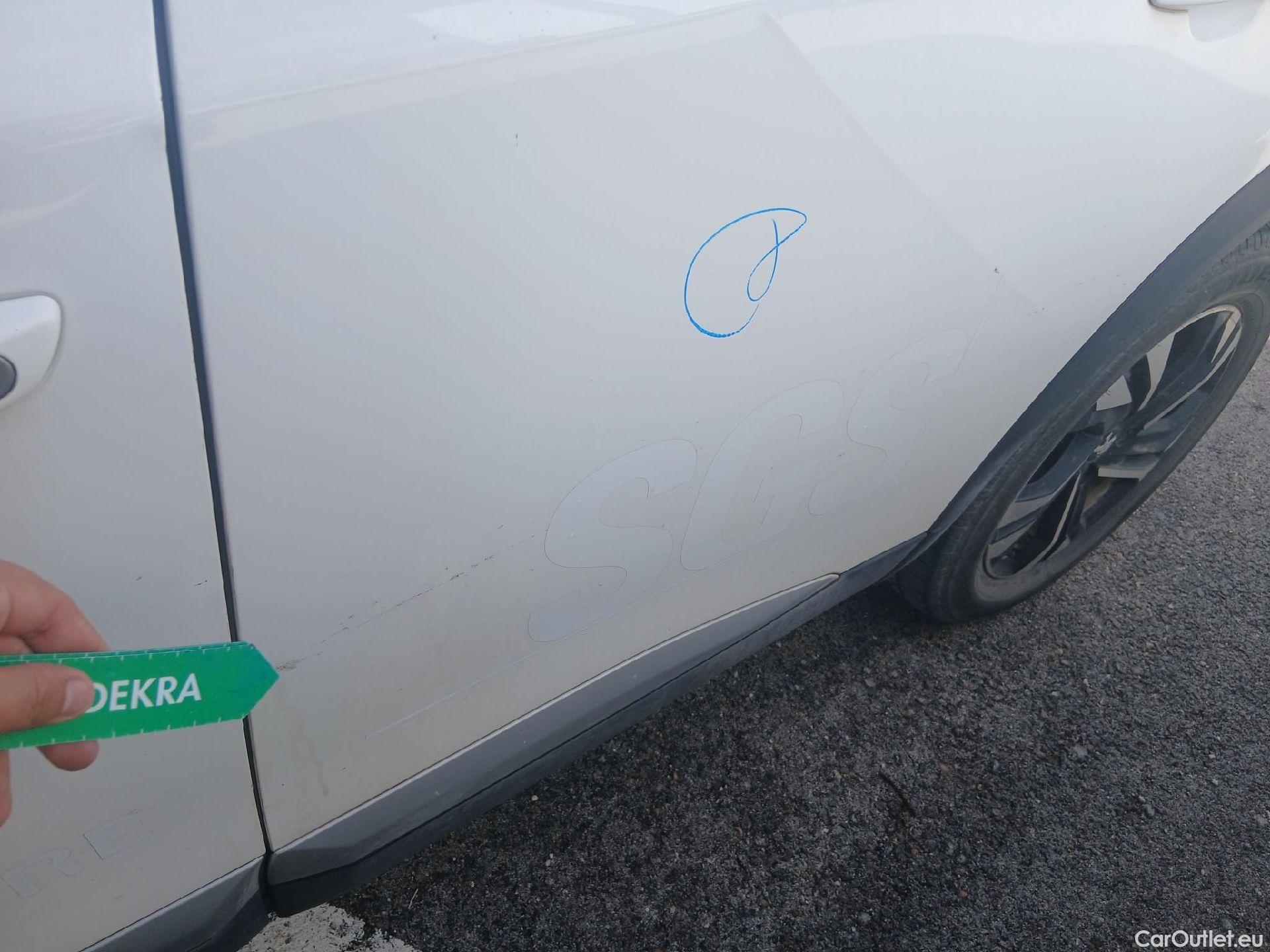  Peugeot  2008 PEUGEOT  / 2019 / 5P / todoterreno Allure BlueHDI 81kW (110CV) #15