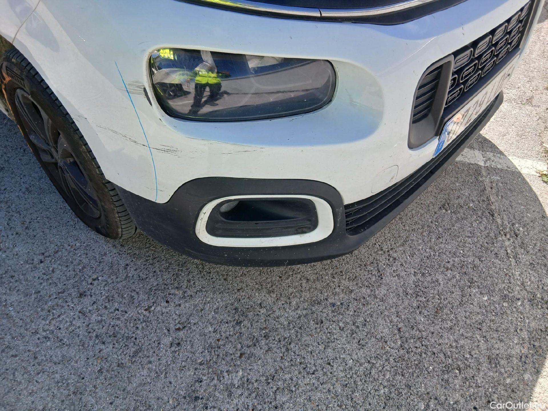  Citroen  Berlingo CITROEN  / 2018 / 5P / monovolumen compacto Talla M BlueHDi 100 SHINE #4