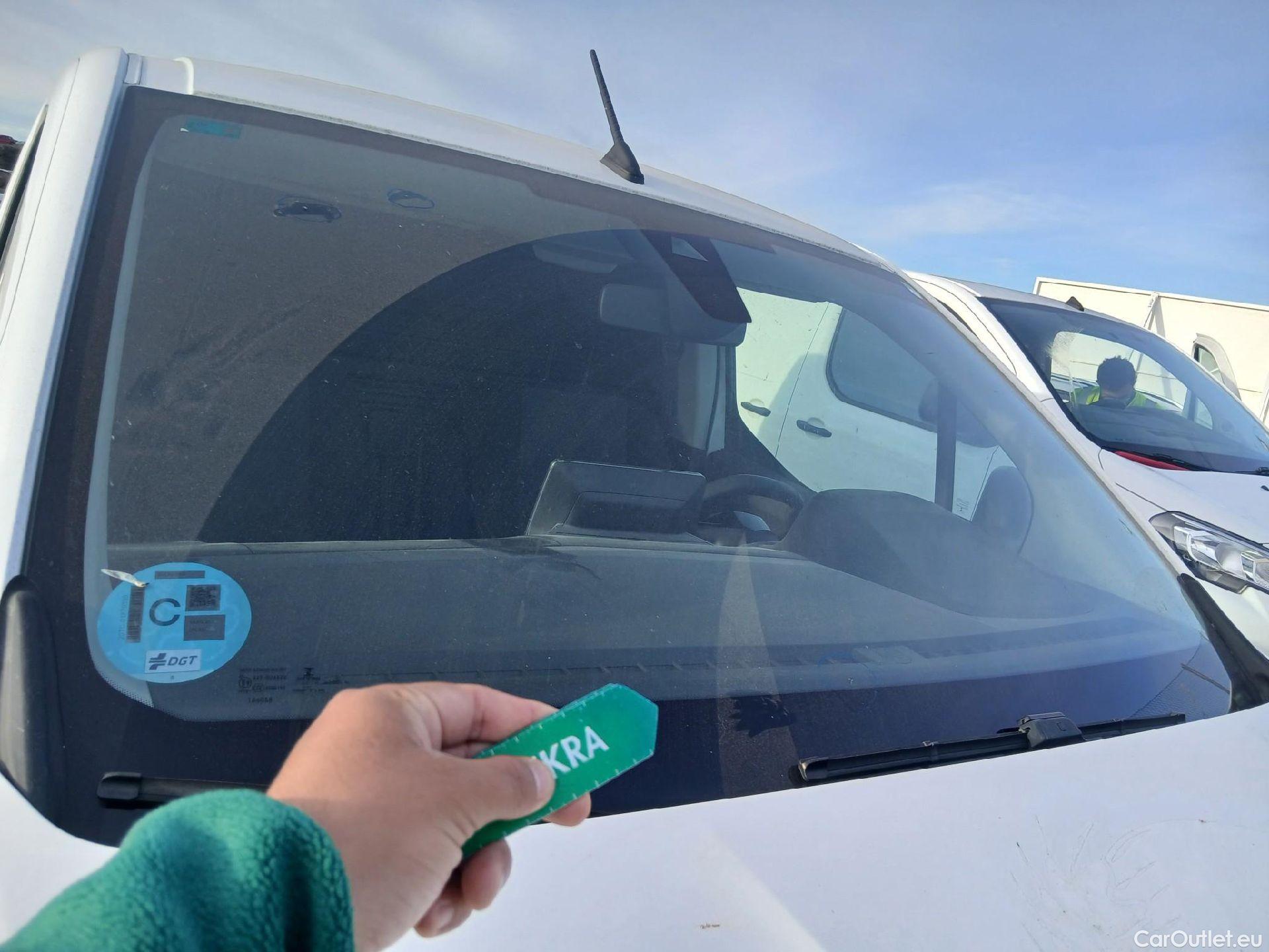  Peugeot  Partner PEUGEOT  / 2018 / 4P / furgón derivado de turismo Premium Standard 600kg BlueHDi 73kW (AC) #20