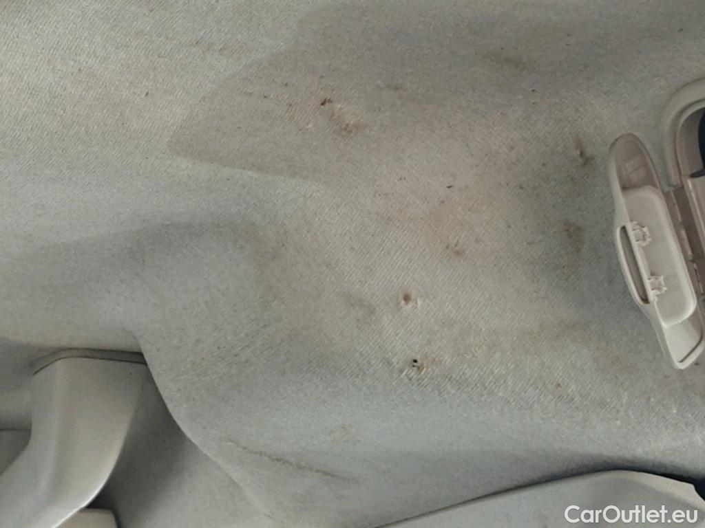  Opel  Combo OPEL  Life / 2018 / 4P / combi 1.5 TD 75kW (100CV) S/S Expression L (combi) (CX) #9