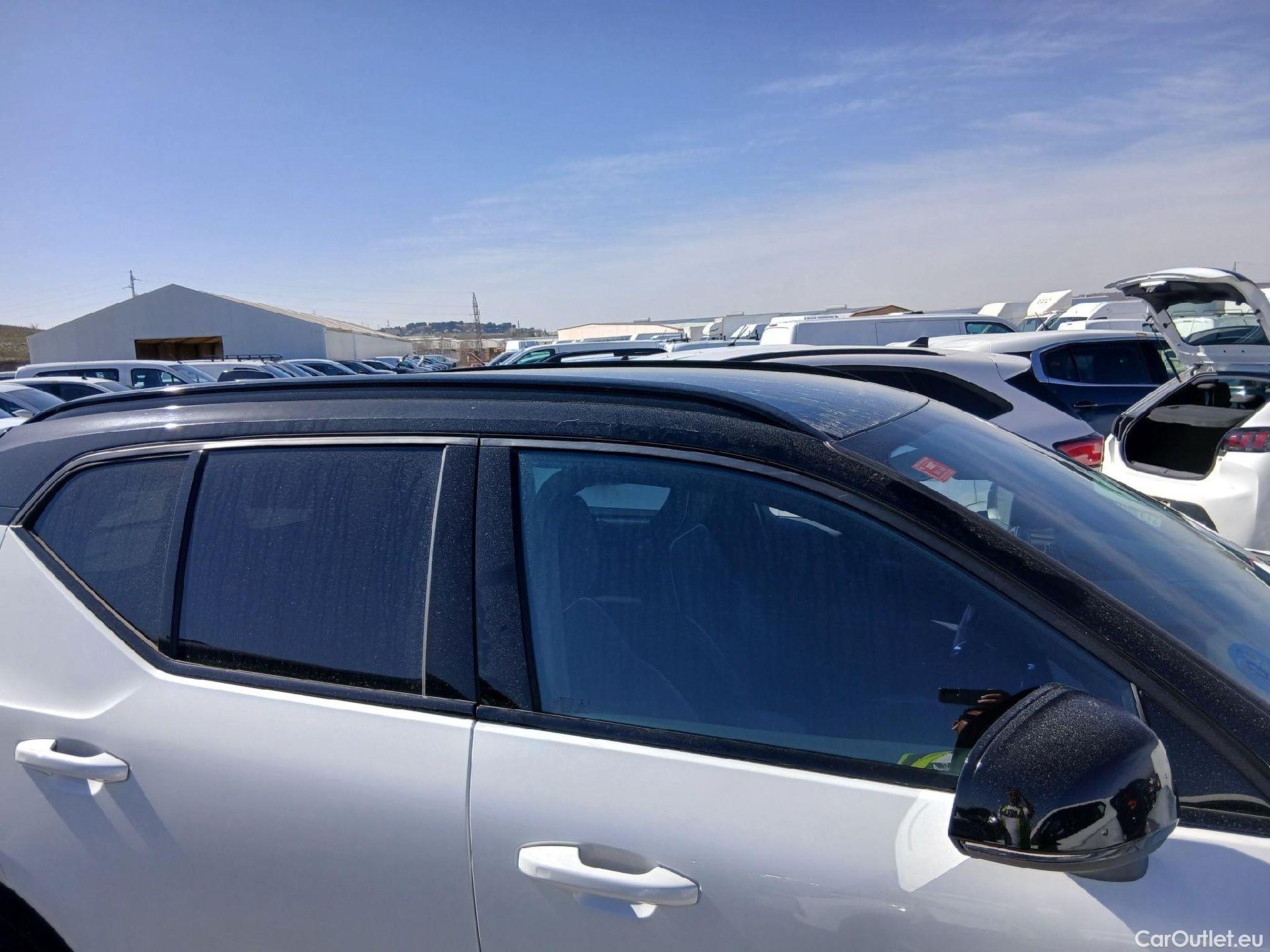  Volvo  XC 40 VOLVO XC40 / 2017 / 5P / todoterreno 1.5 T5 Twin Recharge R-Design Auto #43