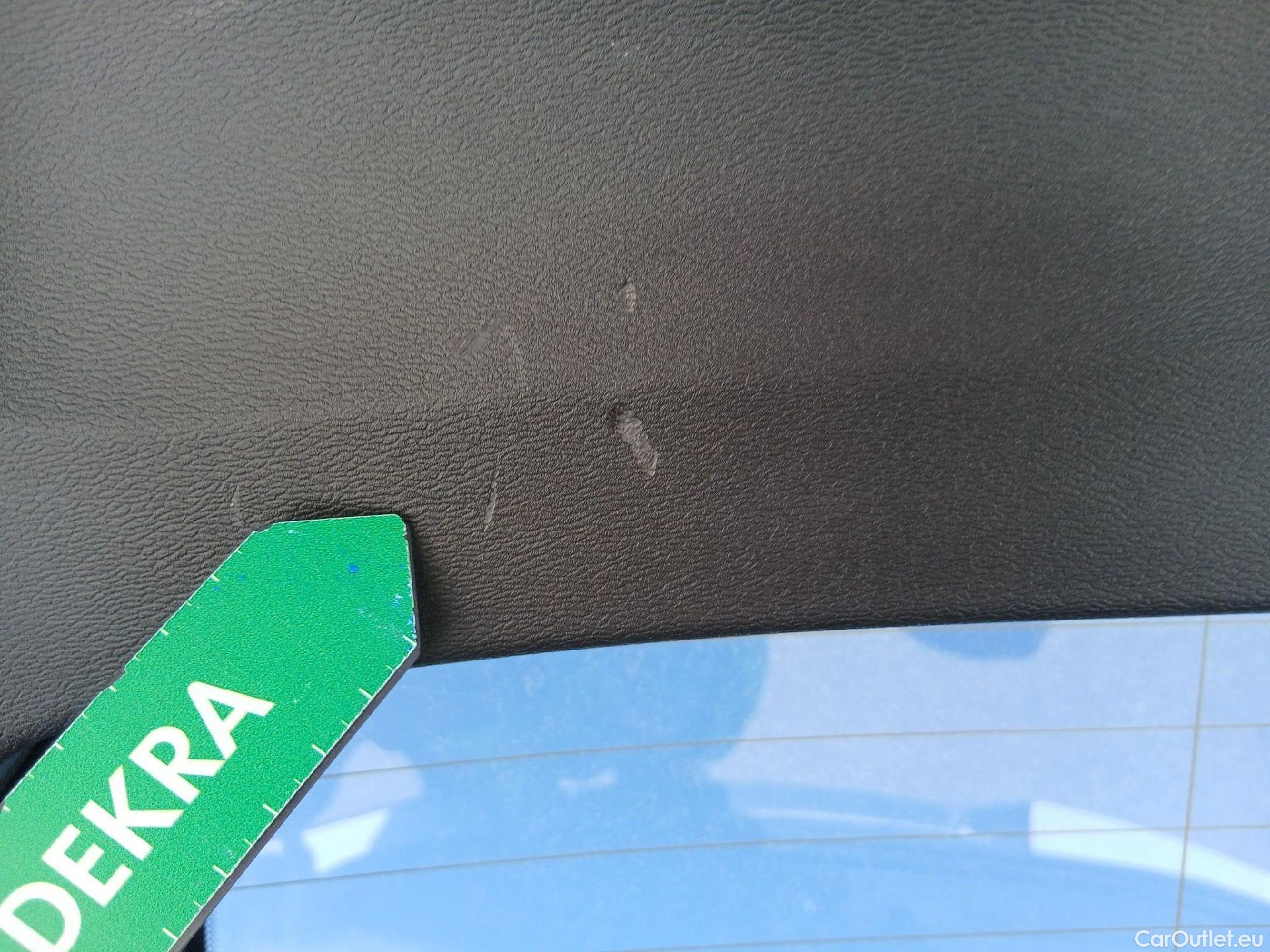  Volvo  XC 40 VOLVO XC40 / 2017 / 5P / todoterreno 1.5 T5 Twin Recharge R-Design Auto #26