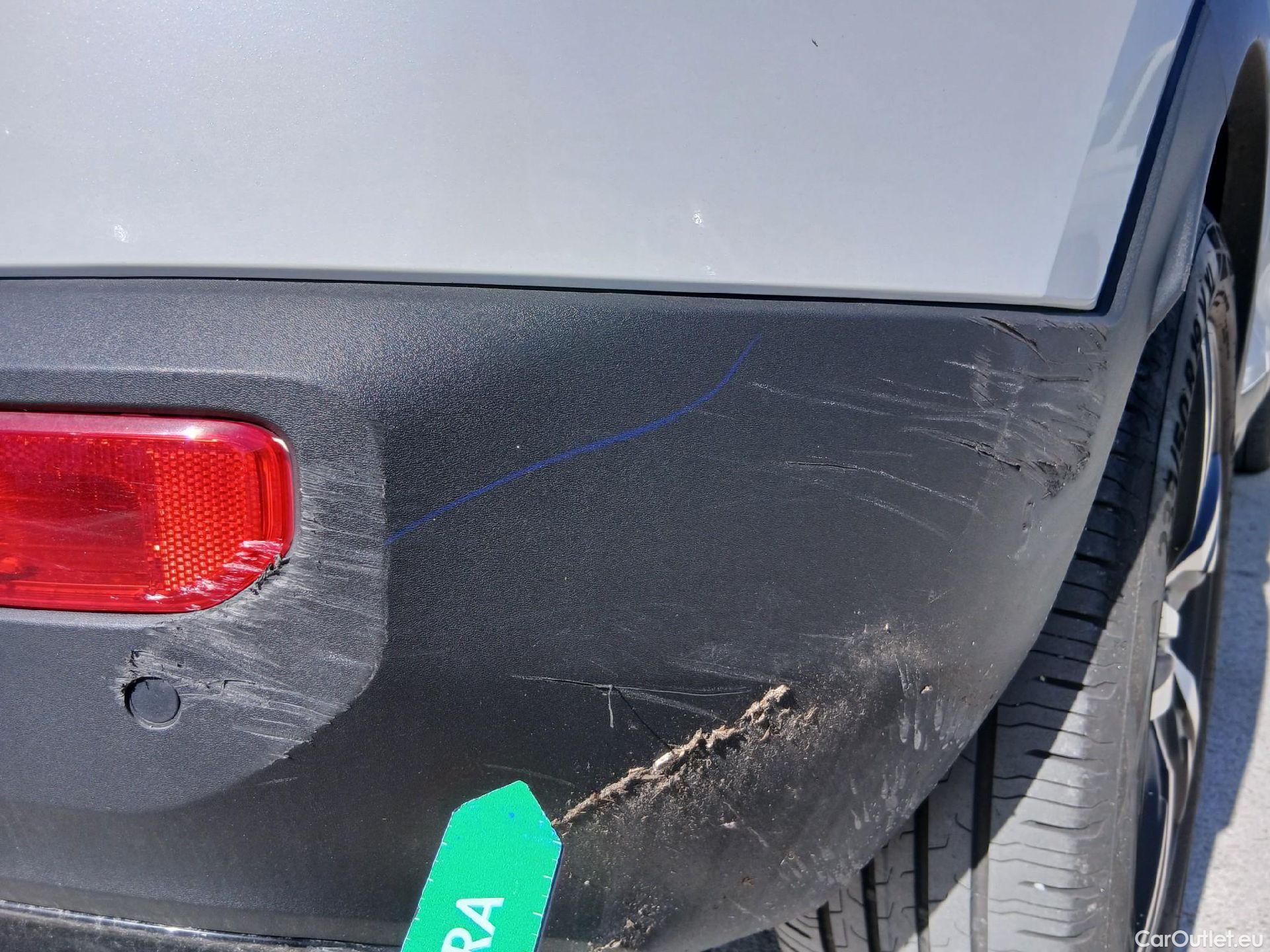  Volvo  XC 40 VOLVO XC40 / 2017 / 5P / todoterreno 1.5 T5 Twin Recharge R-Design Auto #20