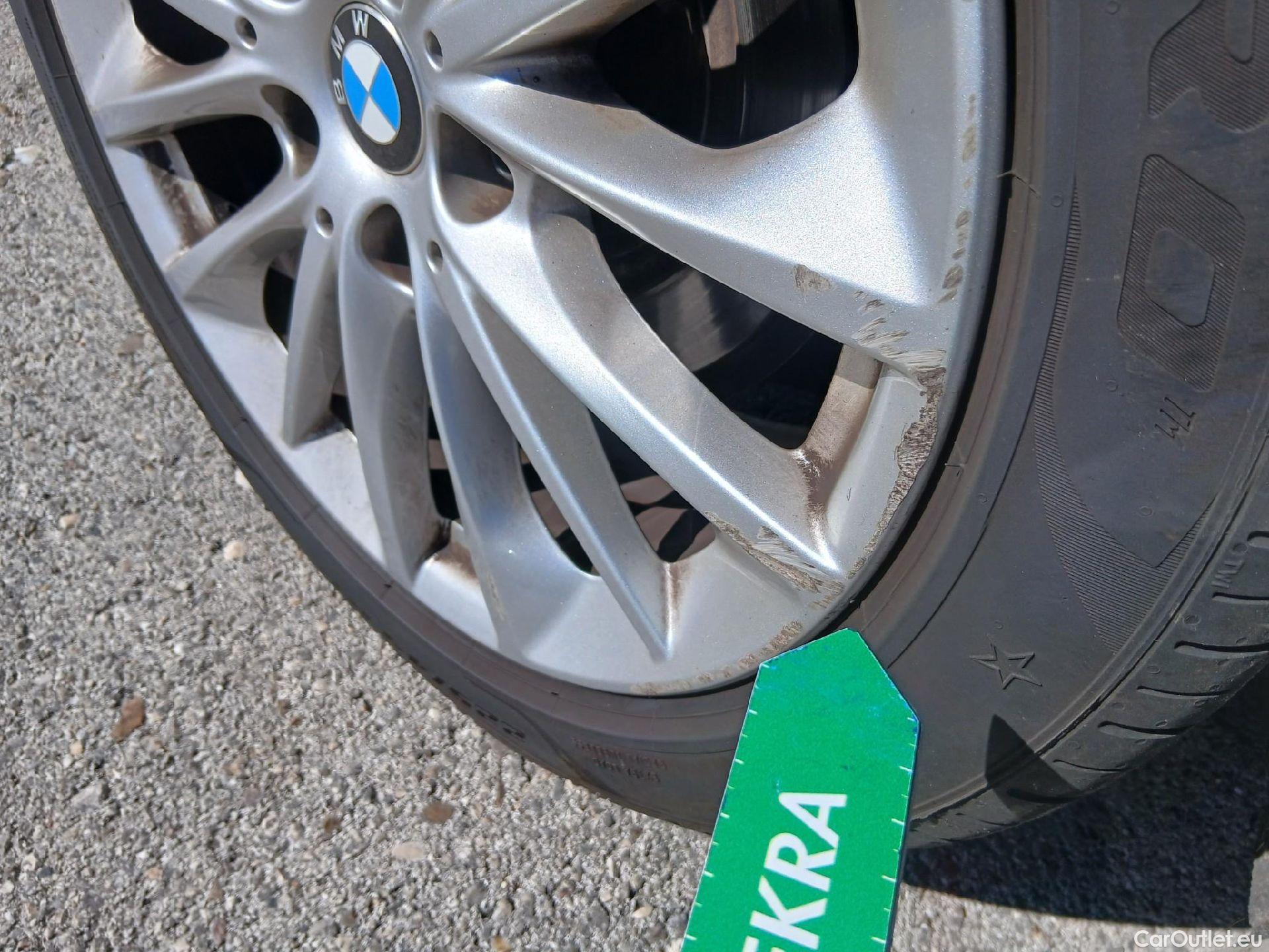  Bmw  Serie 1 BMW  / 2019 / 5P / berlina con portón 118i #36