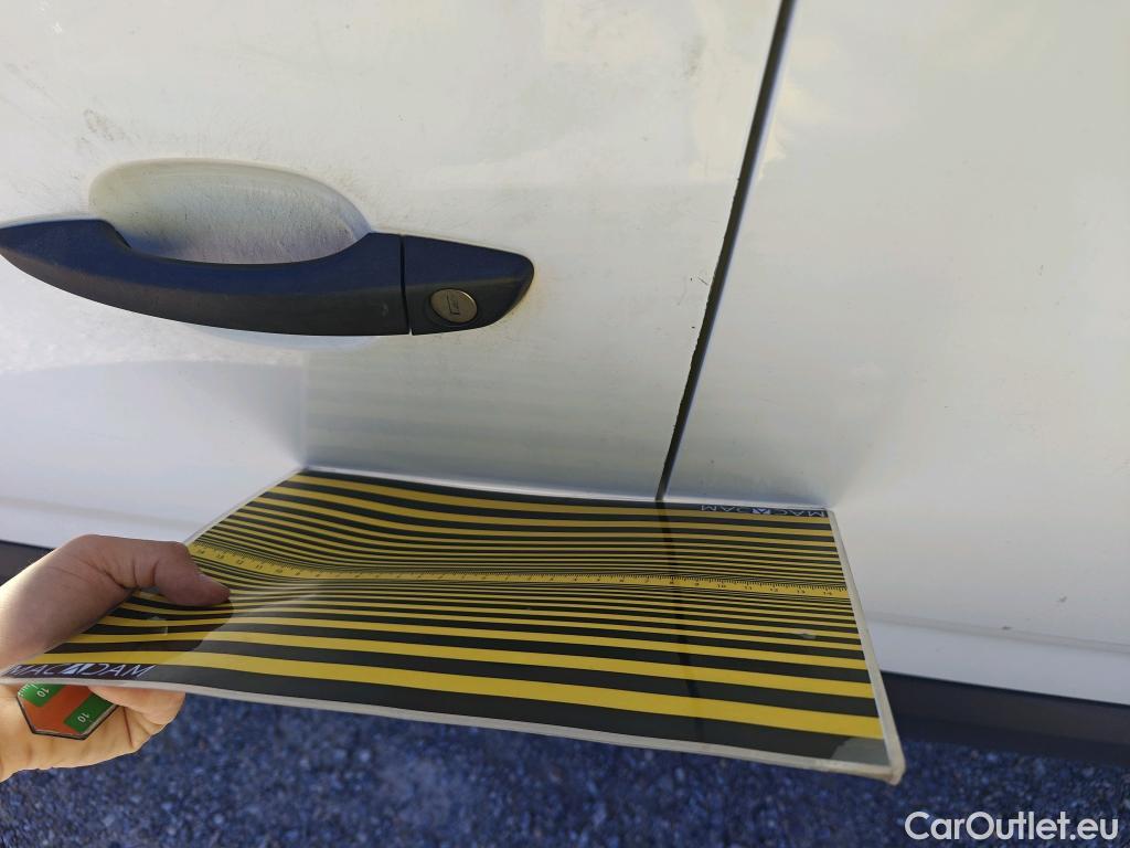  Opel  Combo OPEL  Life / 2018 / 4P / combi 1.5 TD 75kW (100CV) S/S Expression L (combi) (CX) #47