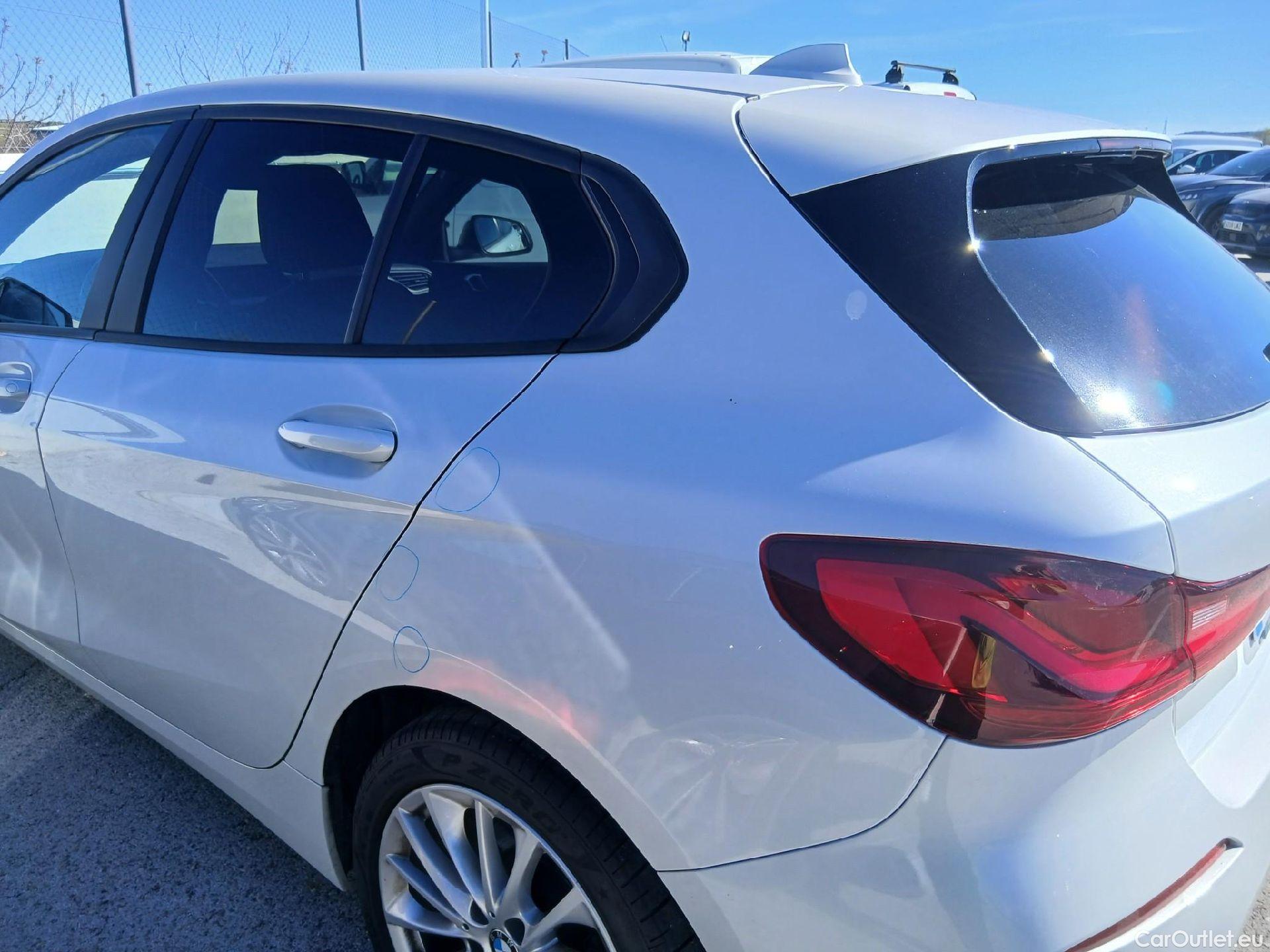  Bmw  Serie 1 BMW  / 2019 / 5P / berlina con portón 118i #12