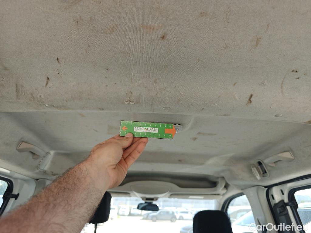  Opel  Combo OPEL  Life / 2018 / 4P / combi 1.5 TD 75kW (100CV) S/S Expression L (combi) (CX) #1