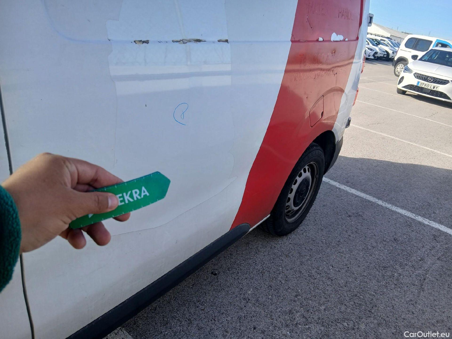  Toyota  Proace TOYOTA  / 2016 / 4P / furgón FU. MEDIO (L1) 2.0D 90kW COMFORT CARGA + #26