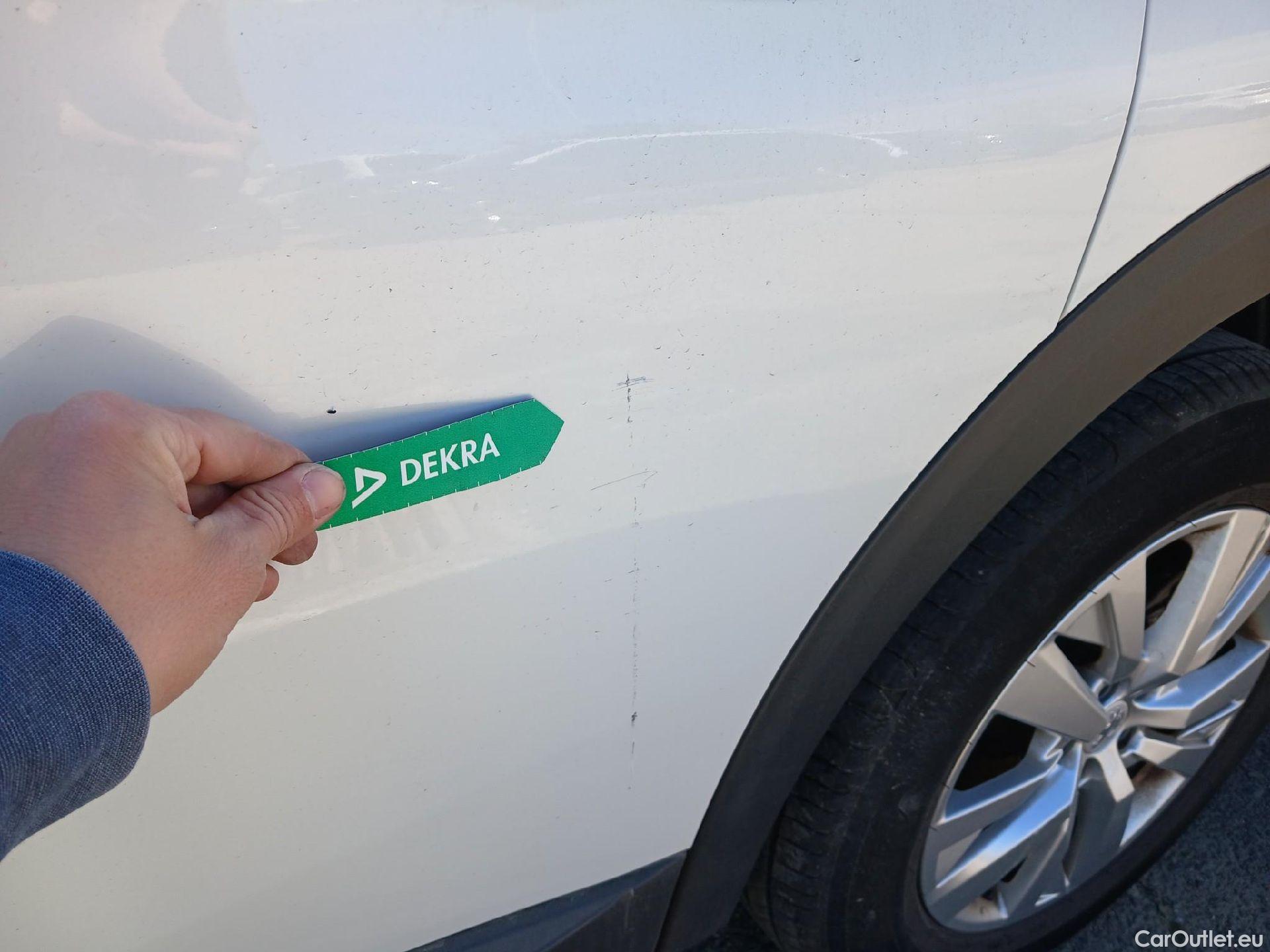  Peugeot  3008 PEUGEOT  / 2020 / 5P / todoterreno 1.2 PureTech 96KW S&S Active Pack EAT8 #8