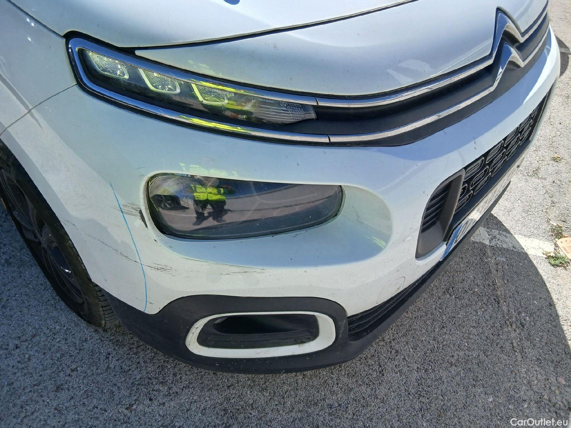  Citroen  Berlingo CITROEN  / 2018 / 5P / monovolumen compacto Talla M BlueHDi 100 SHINE #2