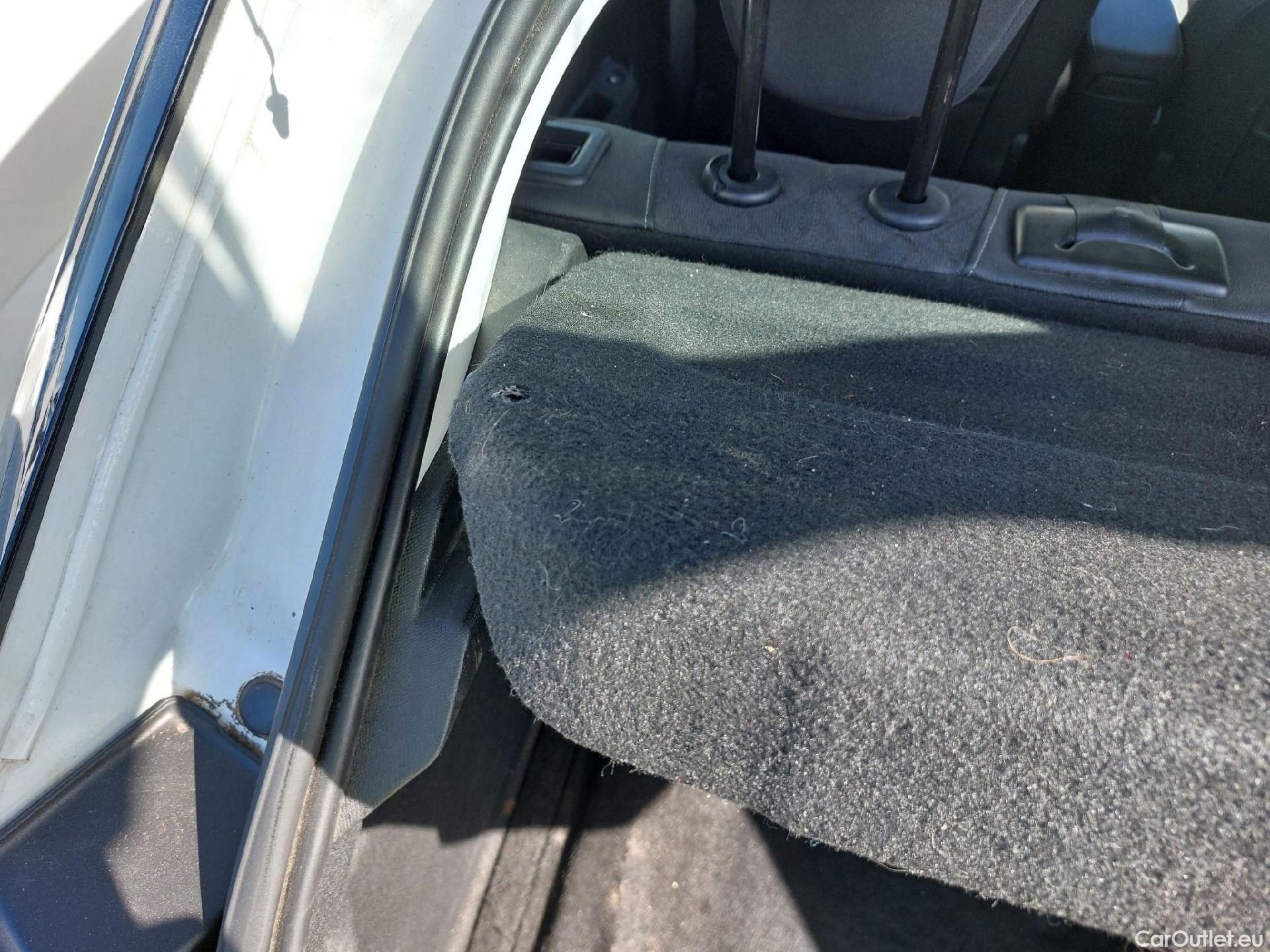  Opel  Corsa OPEL  1.2T XHL 74kW (100CV) Elegance #4