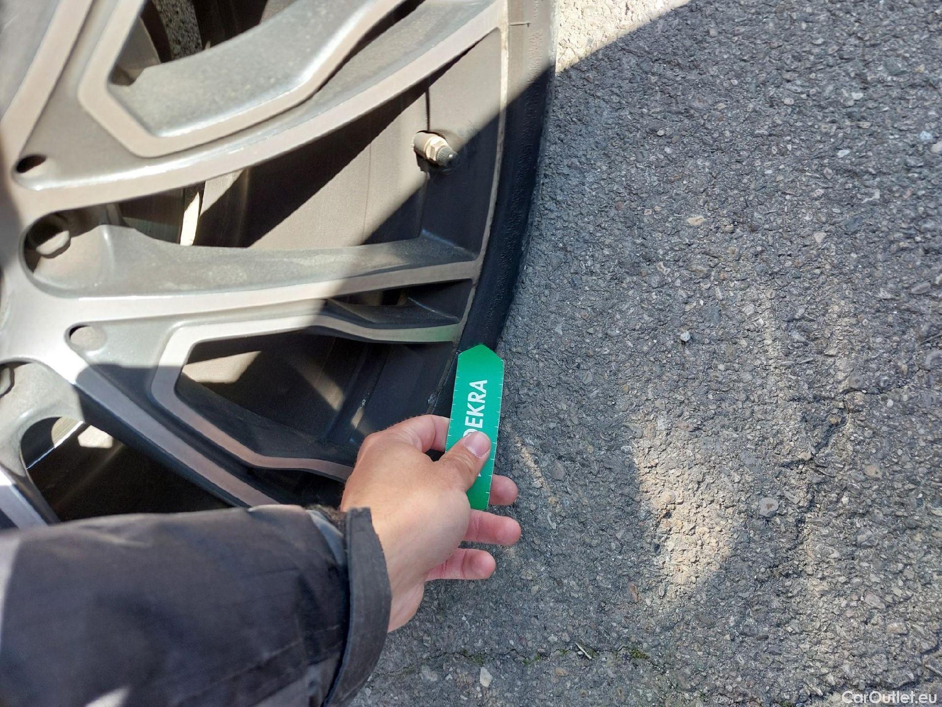  Bmw  X4 BMW  / 2018 / 5P / todoterreno xDrive20i #16