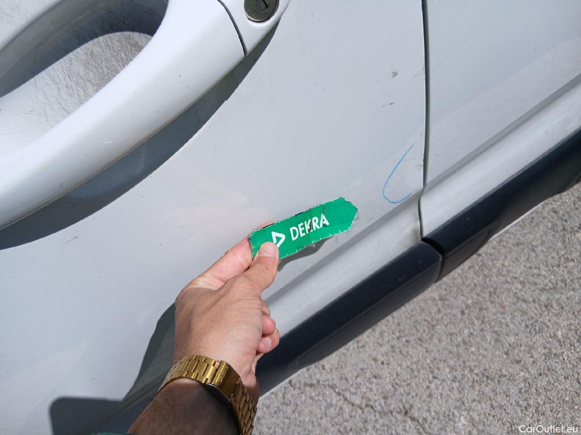  Citroen  Berlingo CITROEN  / 2018 / 5P / monovolumen compacto Talla M BlueHDi 100 SHINE #17