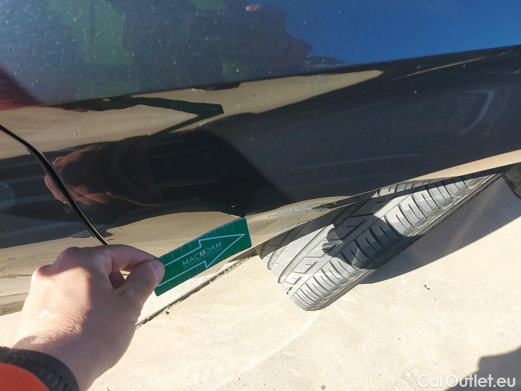  Seat  Leon SEAT Nuevo León / 2020 / 5P / berlina con portón 2.0 TDI 85kW S&S Style Go (AC4) #2