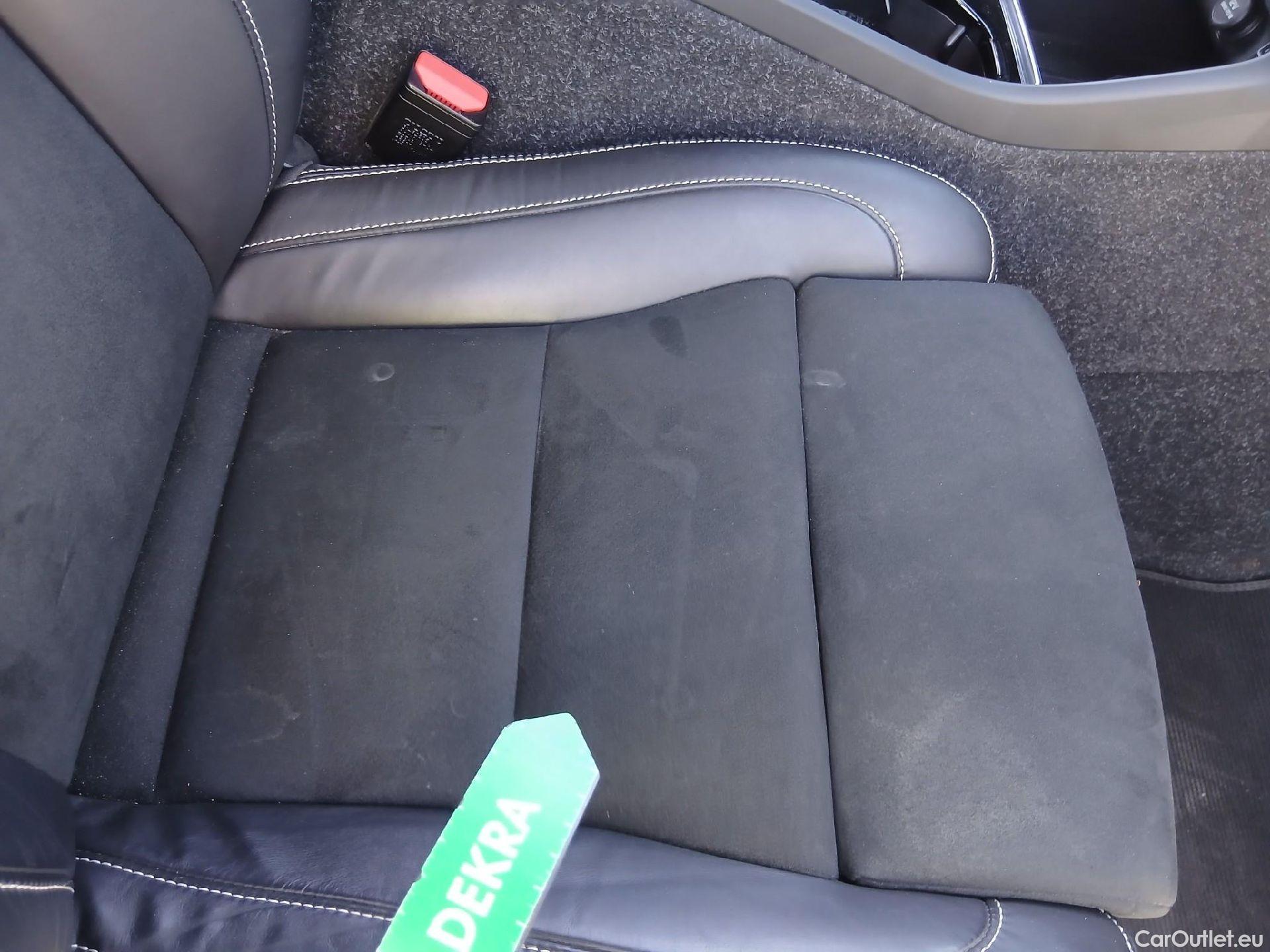  Volvo  XC 40 VOLVO XC40 / 2017 / 5P / todoterreno 1.5 T5 Twin Recharge R-Design Auto #50