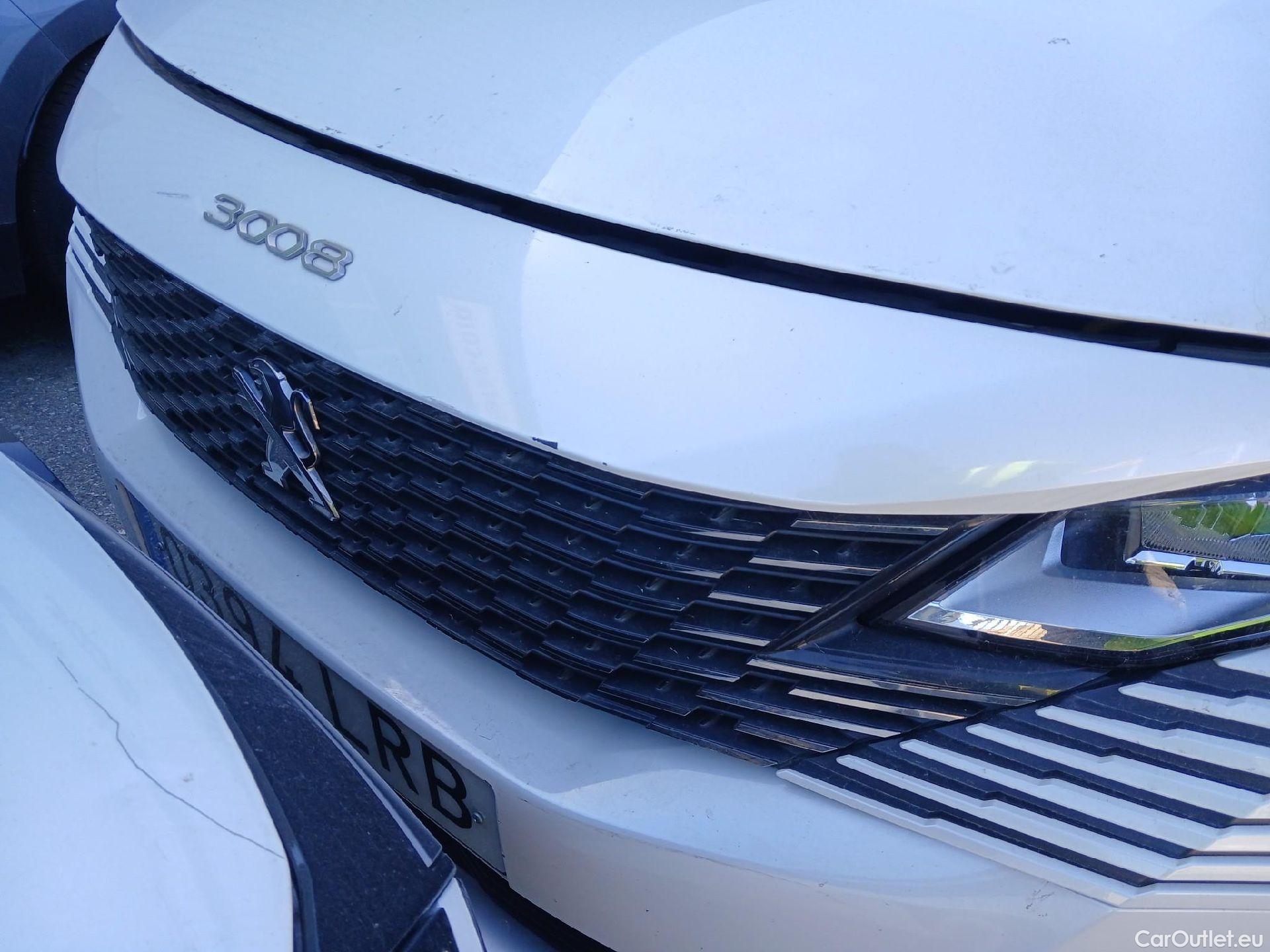  Peugeot  3008 PEUGEOT  / 2020 / 5P / todoterreno 1.2 PureTech 96KW S&S Active Pack EAT8 #1