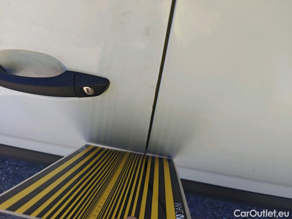  Opel  Combo OPEL  Life / 2018 / 4P / combi 1.5 TD 75kW (100CV) S/S Expression L (combi) (CX) #46