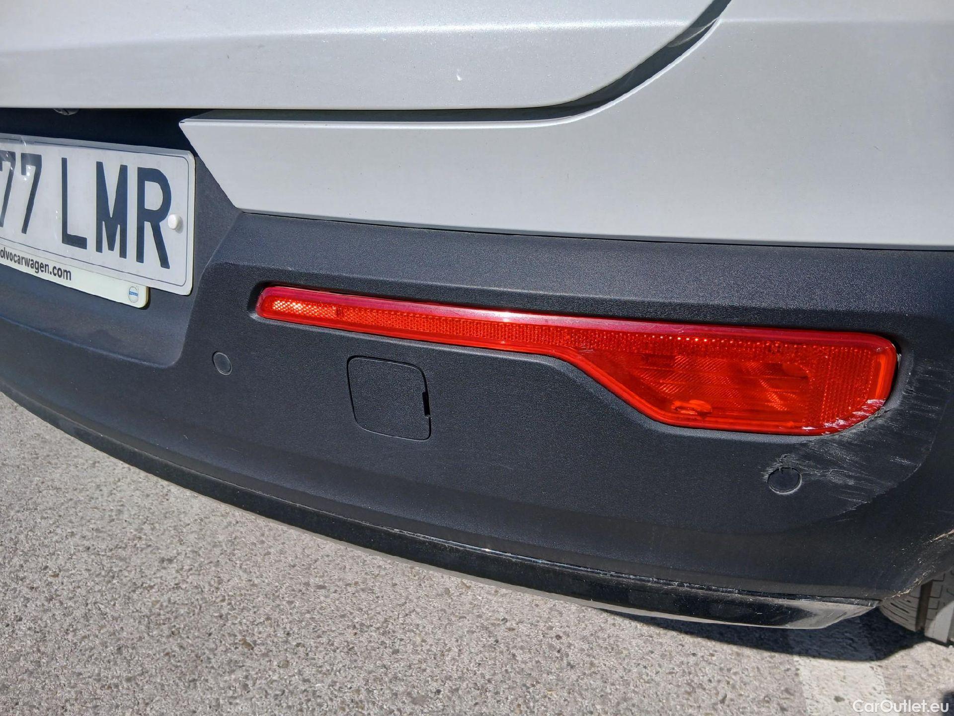  Volvo  XC 40 VOLVO XC40 / 2017 / 5P / todoterreno 1.5 T5 Twin Recharge R-Design Auto #21