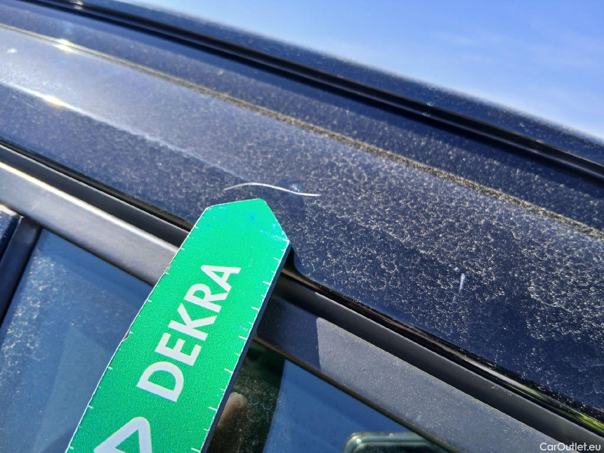  Volvo  XC 40 VOLVO XC40 / 2017 / 5P / todoterreno 1.5 T5 Twin Recharge R-Design Auto #44