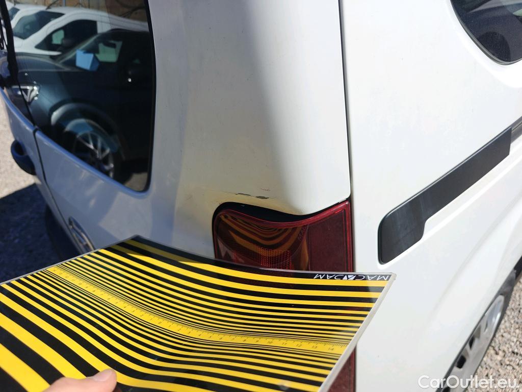  Opel  Combo OPEL  Life / 2018 / 4P / combi 1.5 TD 75kW (100CV) S/S Expression L (combi) (CX) #21