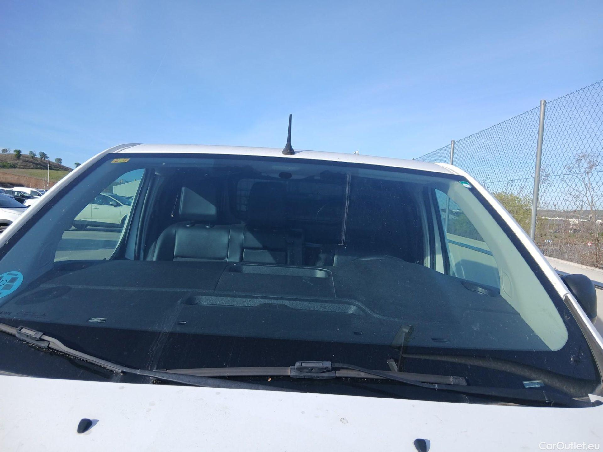  Toyota  Proace TOYOTA  / 2016 / 4P / furgón FU. MEDIO (L1) 2.0D 90kW COMFORT CARGA + #19