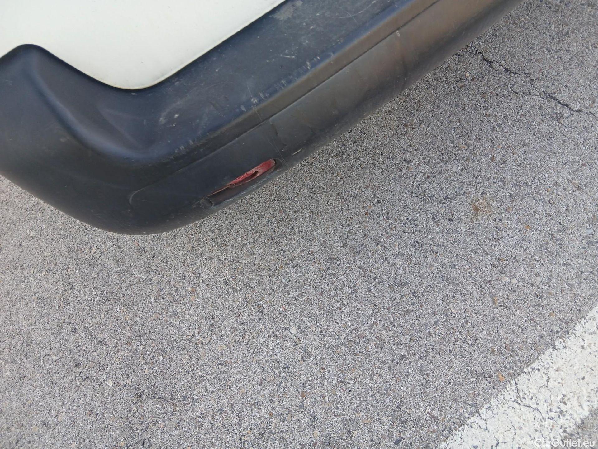  Toyota  Proace TOYOTA  / 2016 / 4P / furgón FU. MEDIO (L1) 2.0D 90kW COMFORT CARGA + #38