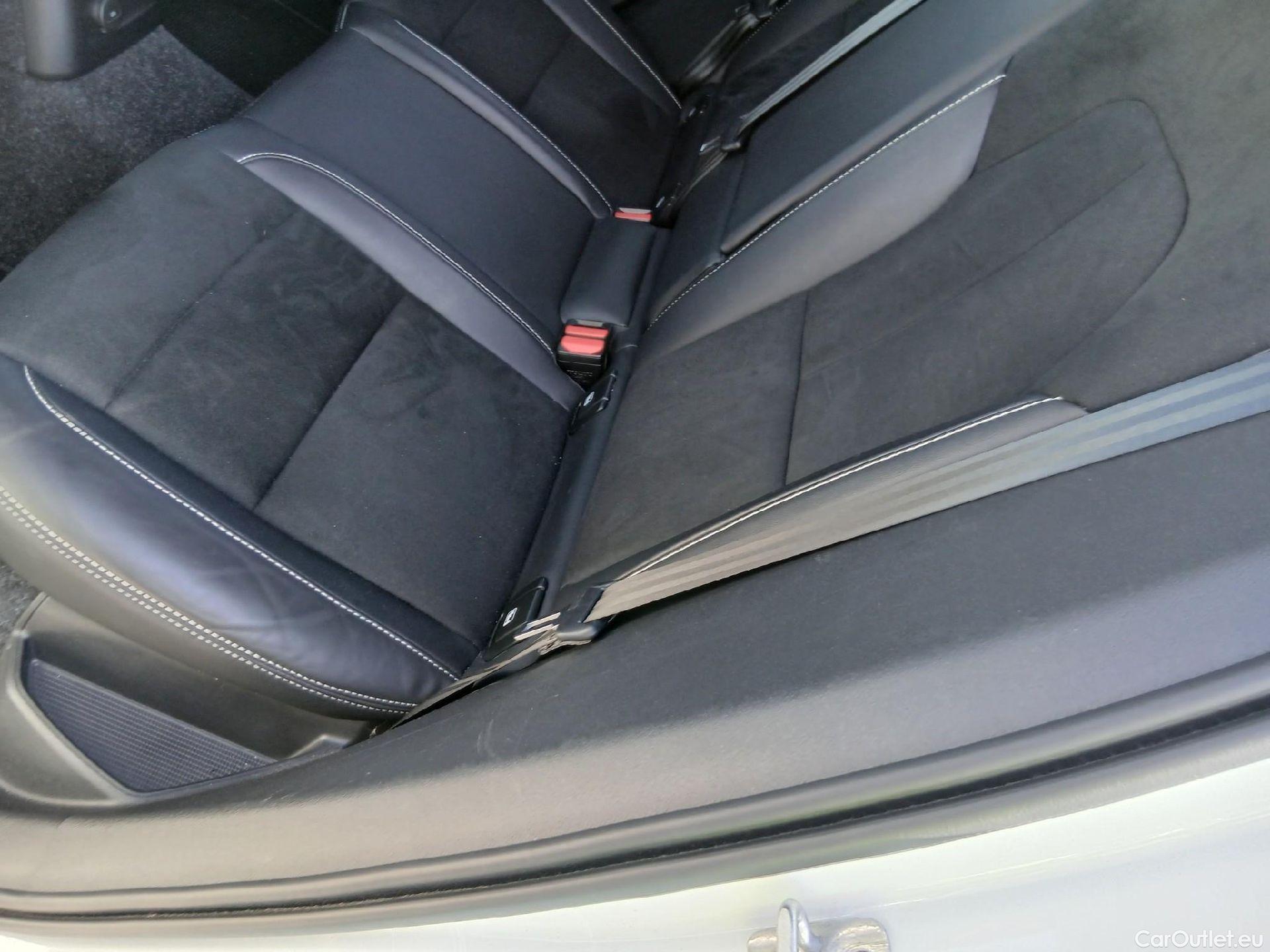  Volvo  XC 40 VOLVO XC40 / 2017 / 5P / todoterreno 1.5 T5 Twin Recharge R-Design Auto #16