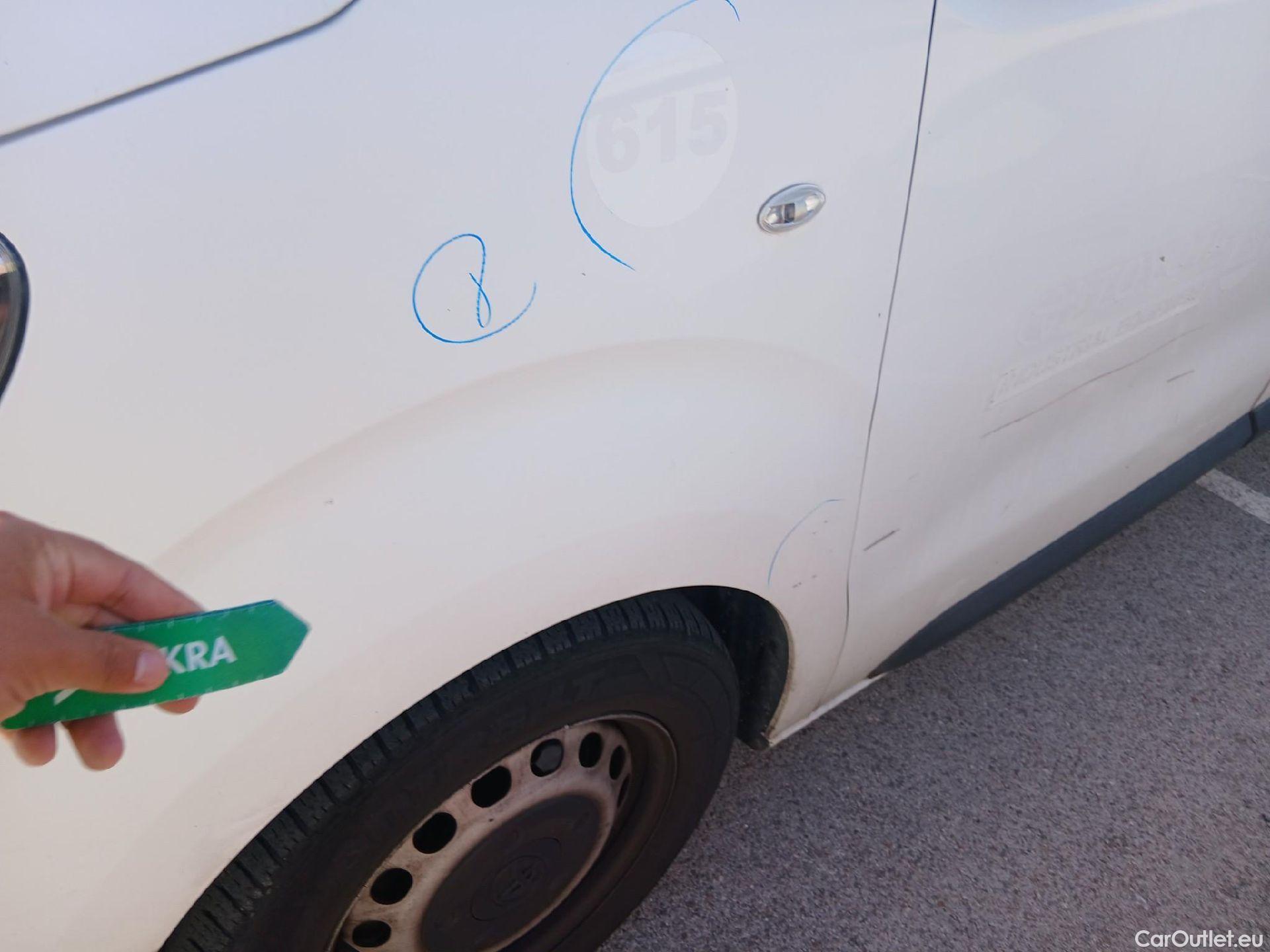  Toyota  Proace TOYOTA  / 2016 / 4P / furgón FU. MEDIO (L1) 2.0D 90kW COMFORT CARGA + #20