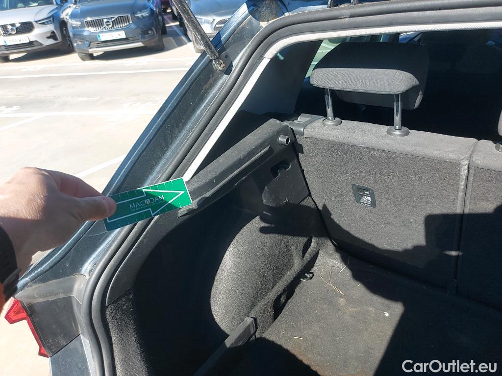  Seat  Leon SEAT Nuevo León / 2020 / 5P / berlina con portón 2.0 TDI 85kW S&S Style Go (AC4) #25