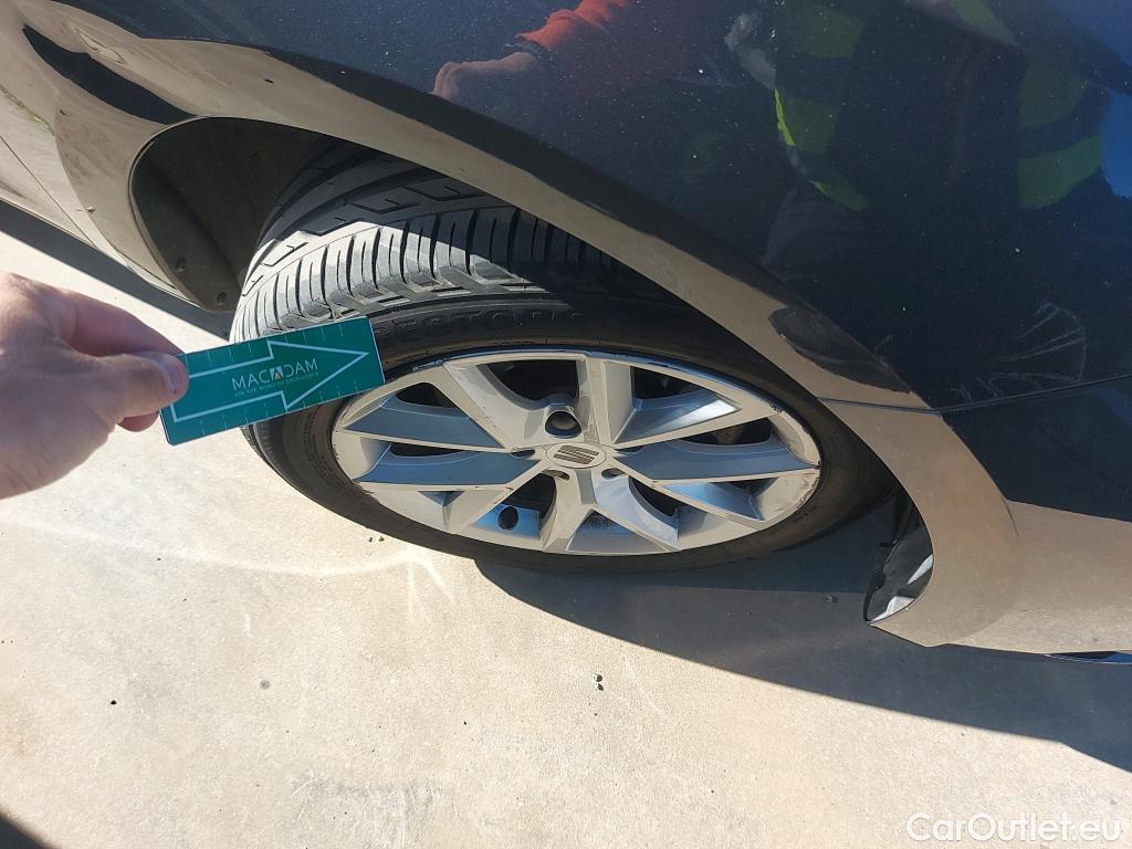  Seat  Leon SEAT Nuevo León / 2020 / 5P / berlina con portón 2.0 TDI 85kW S&S Style Go (AC4) #32