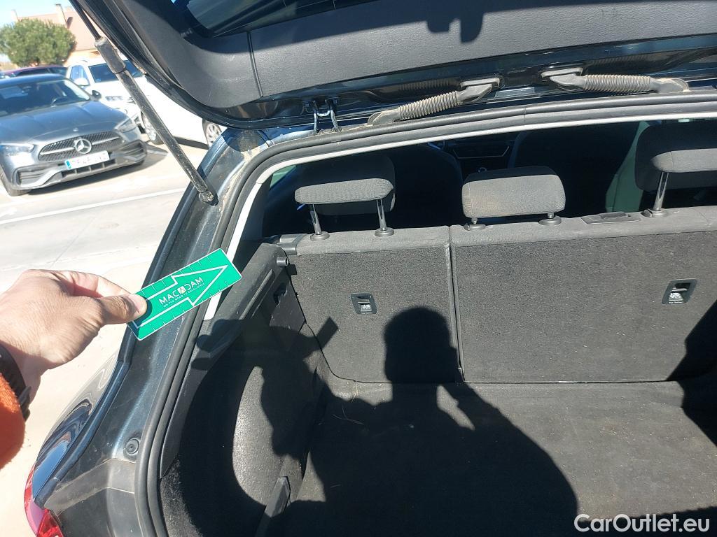  Seat  Leon SEAT Nuevo León / 2020 / 5P / berlina con portón 2.0 TDI 85kW S&S Style Go (AC4) #3