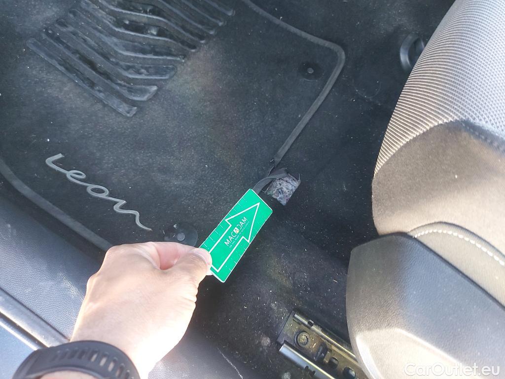  Seat  Leon SEAT Nuevo León / 2020 / 5P / berlina con portón 2.0 TDI 85kW S&S Style Go (AC4) #9