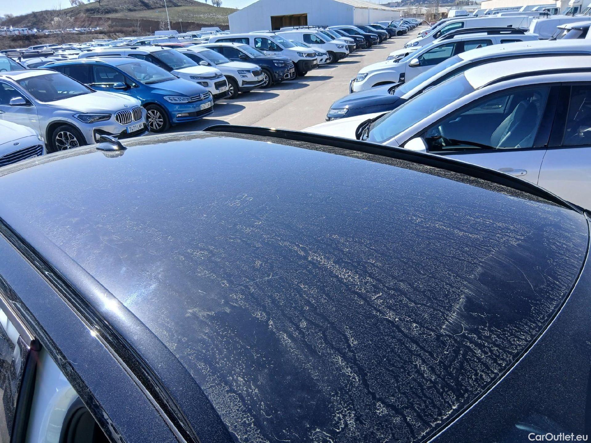  Volvo  XC 40 VOLVO XC40 / 2017 / 5P / todoterreno 1.5 T5 Twin Recharge R-Design Auto #45