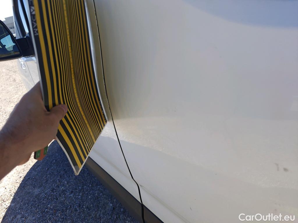  Opel  Combo OPEL  Life / 2018 / 4P / combi 1.5 TD 75kW (100CV) S/S Expression L (combi) (CX) #23