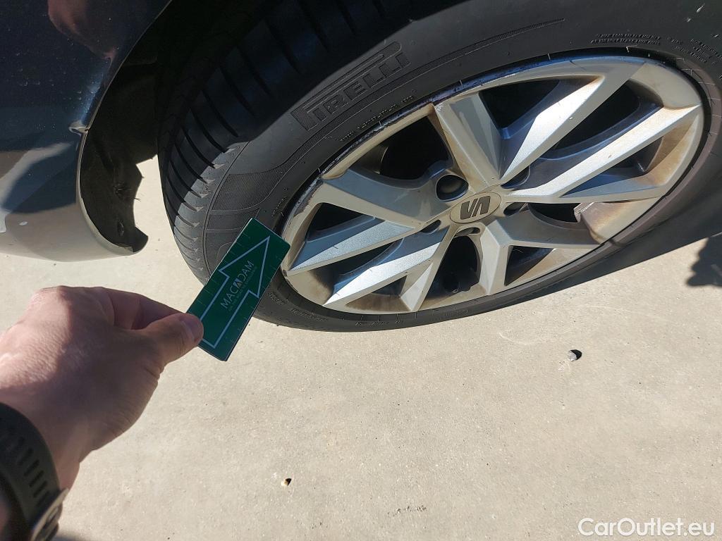  Seat  Leon SEAT Nuevo León / 2020 / 5P / berlina con portón 2.0 TDI 85kW S&S Style Go (AC4) #17