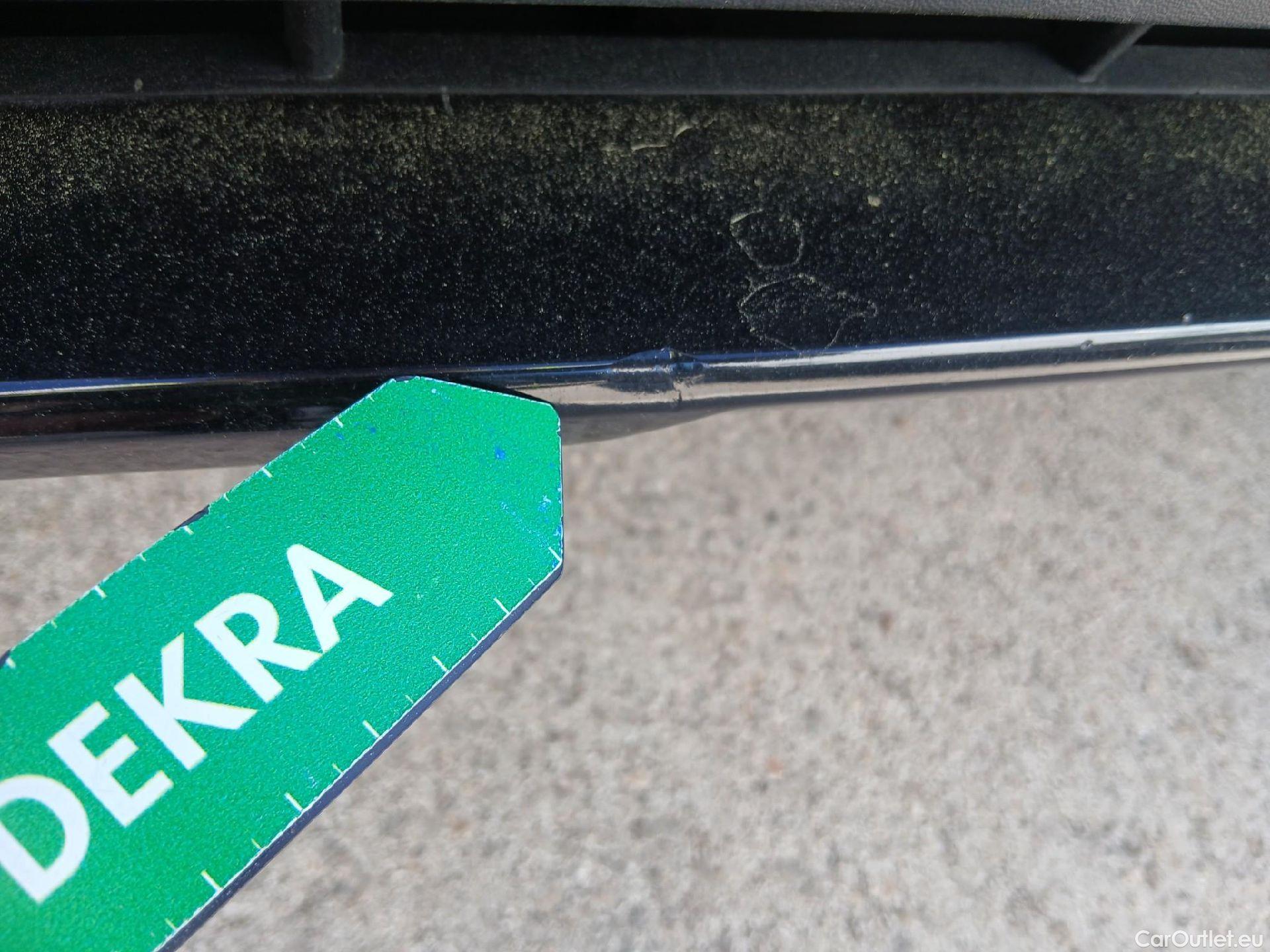  Volvo  XC 40 VOLVO XC40 / 2017 / 5P / todoterreno 1.5 T5 Twin Recharge R-Design Auto #6