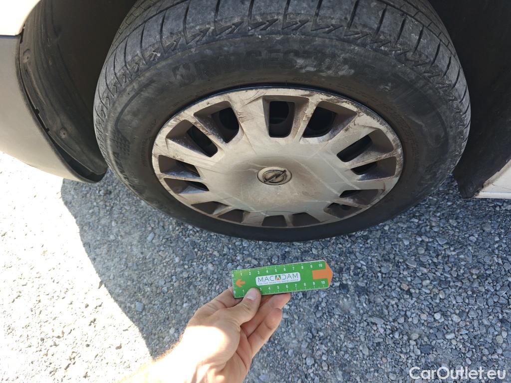  Opel  Combo OPEL  Life / 2018 / 4P / combi 1.5 TD 75kW (100CV) S/S Expression L (combi) (CX) #102